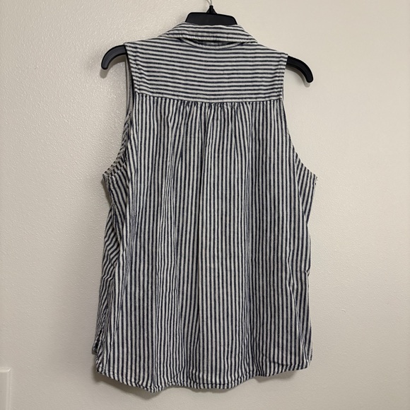 Splendid Women’s Navy and White Vertical Striped Top Large - Picture 8 of 8